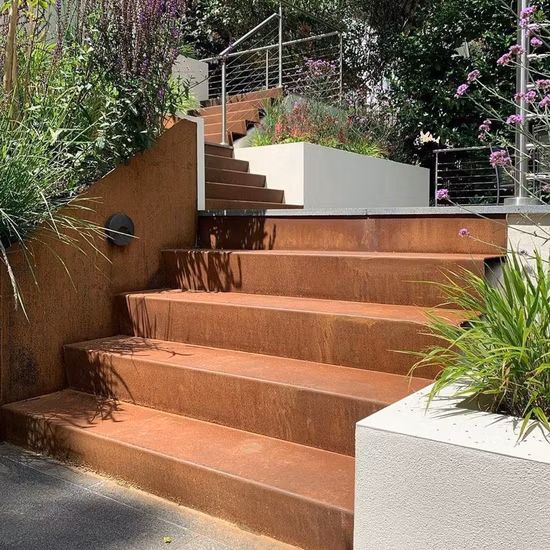 Finition de peinture Escaliers extérieurs en acier Marches de jardin
